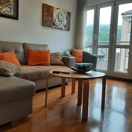 Atico La Plaza Apartment Arriondas Bagian luar foto