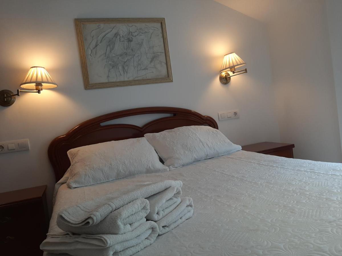 Atico La Plaza Apartment Arriondas Bagian luar foto